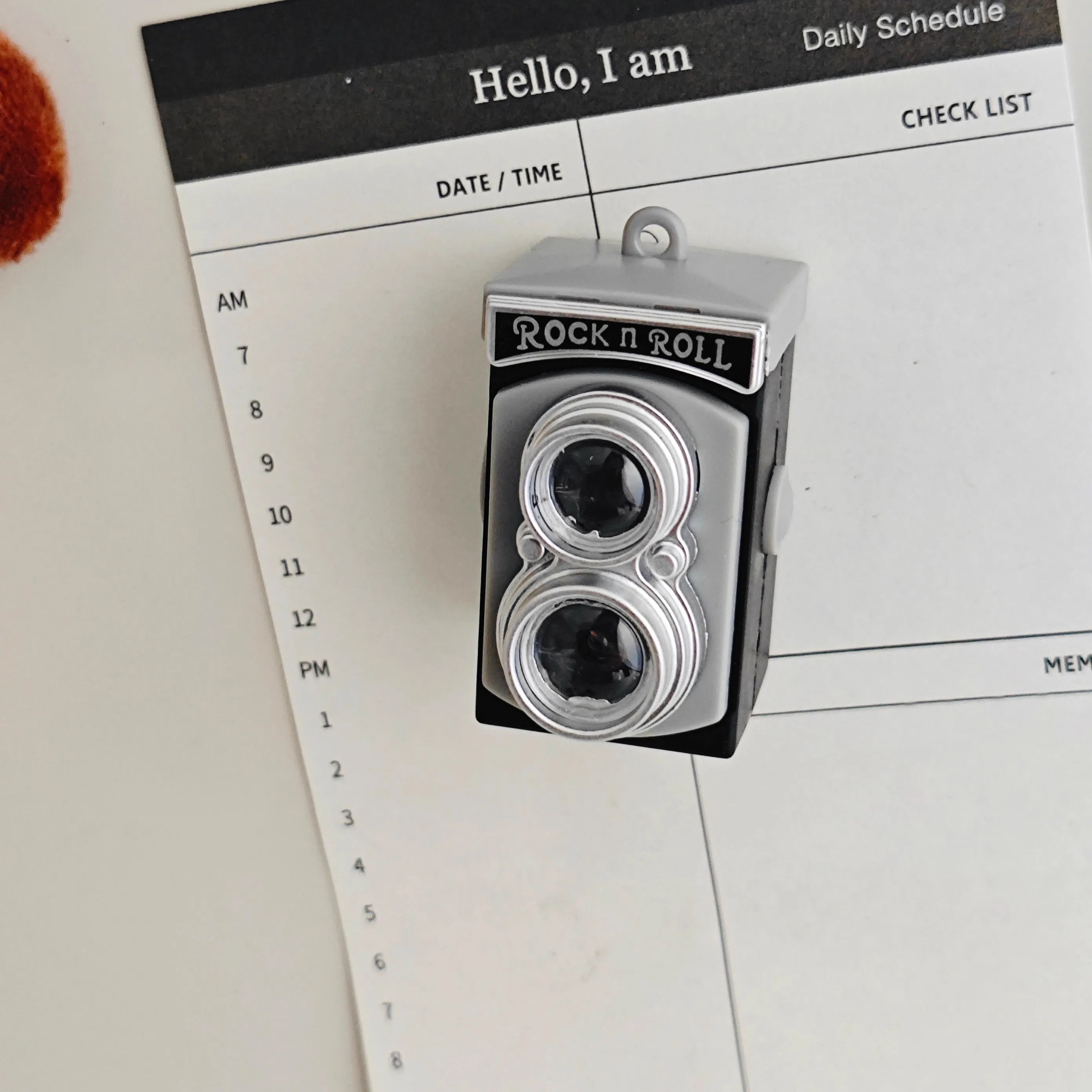 Retro Mini Camera Fridge Magnets Handheld Lamp Classic DSLR Miniature Toys Magnetic Emit Light Entrance Door Home Decor Gifts