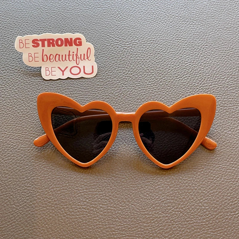 Gafas de Sol Infantiles Corazón Retro - UV400 para Niñas y Niños