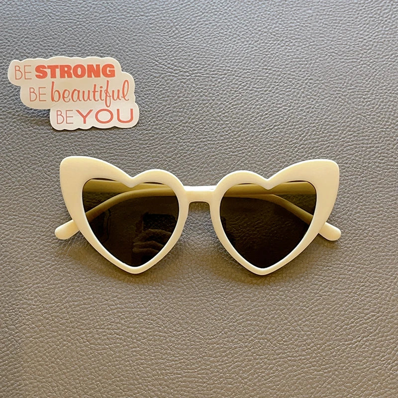 Gafas de Sol Infantiles Corazón Retro - UV400 para Niñas y Niños