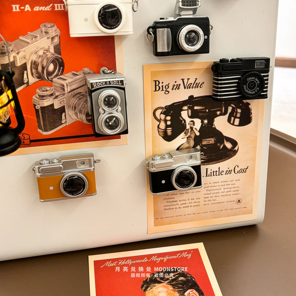 Retro Mini Camera Fridge Magnets Handheld Lamp Classic DSLR Miniature Toys Magnetic Emit Light Entrance Door Home Decor Gifts