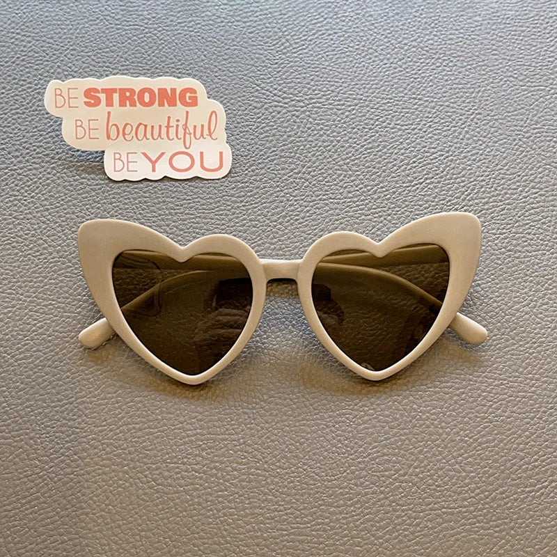 Gafas de Sol Infantiles Corazón Retro - UV400 para Niñas y Niños
