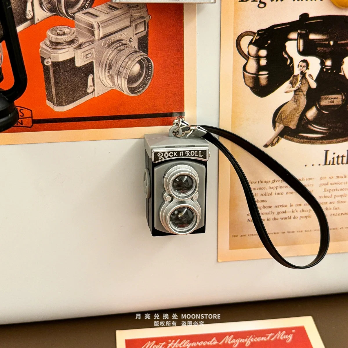 Retro Mini Camera Fridge Magnets Handheld Lamp Classic DSLR Miniature Toys Magnetic Emit Light Entrance Door Home Decor Gifts