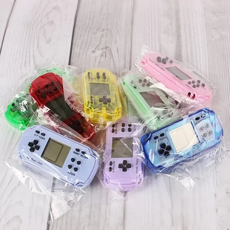Mini Consola Retro Llavero - 26 Juegos Clásicos Portátil
