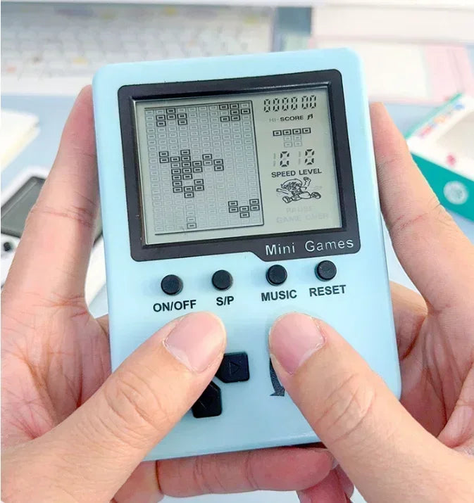 Mini Tetris Retro Llavero - Consola de Bolsillo 26 Juegos
