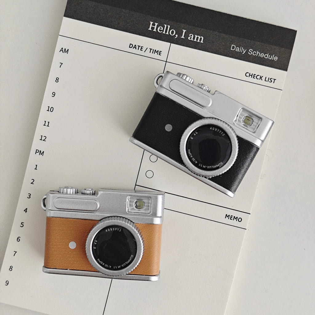 Retro Mini Camera Fridge Magnets Handheld Lamp Classic DSLR Miniature Toys Magnetic Emit Light Entrance Door Home Decor Gifts